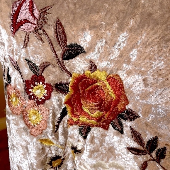 MYSTREE Embroidered dress Medium high low - Picture 5 of 16
